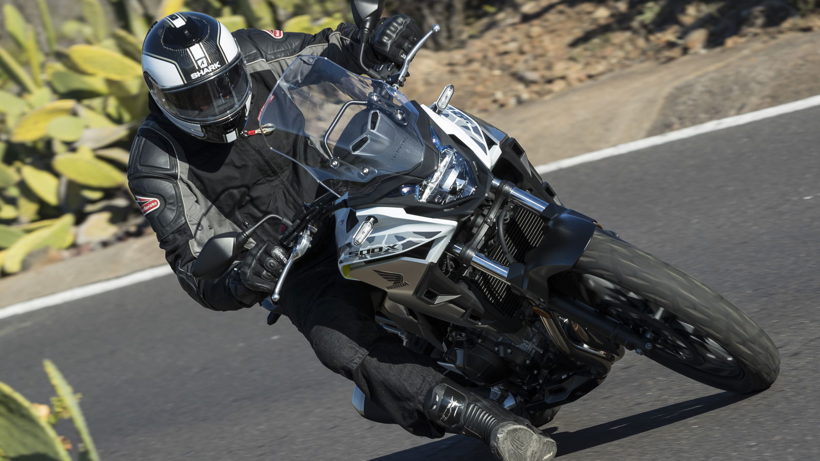 Honda CB500X (2019)